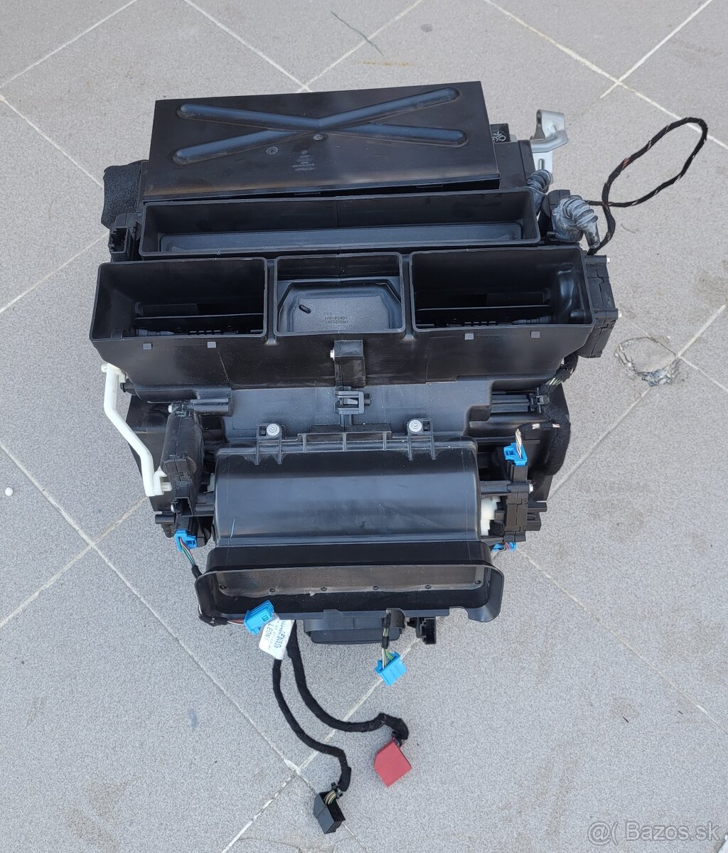 Kompletný blok kúrenia AUDI A6 - 2