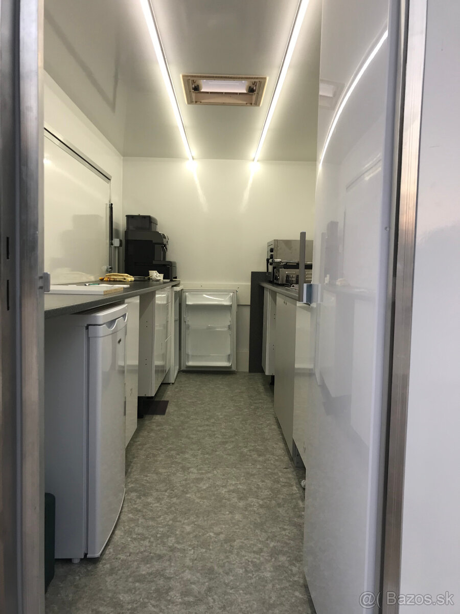Prenájom gastro prívesu / food truck / 570€ bez DPH/mesiac - 2