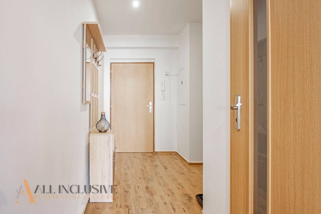 ALL INCLUSIVE | PRIESTRANNÝ 3 IZBOVÝ BYT S TERASOU | DONOVAL - 2