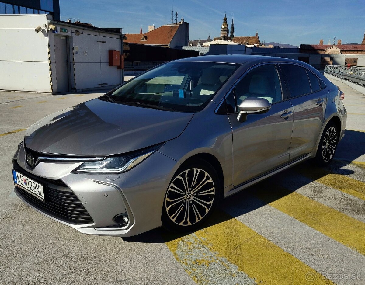 Toyota Corolla 1.6 VVTi Comfort+Style+Tech - 2