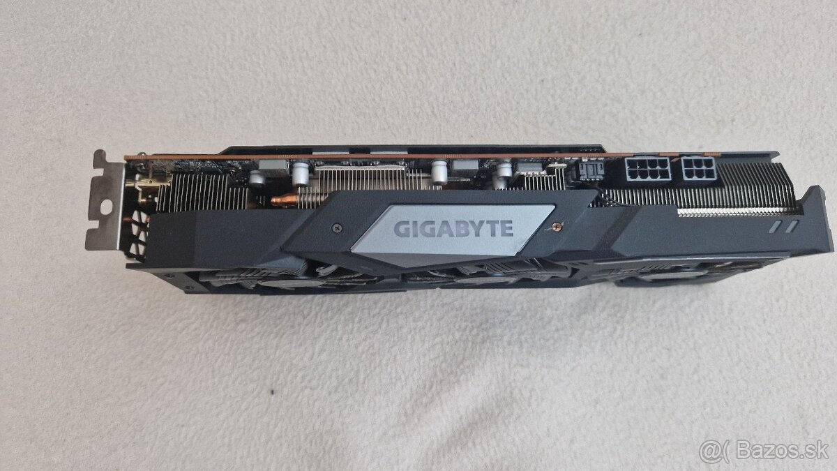 GIGABYTE - rx 5700 xt - 8GB - 2