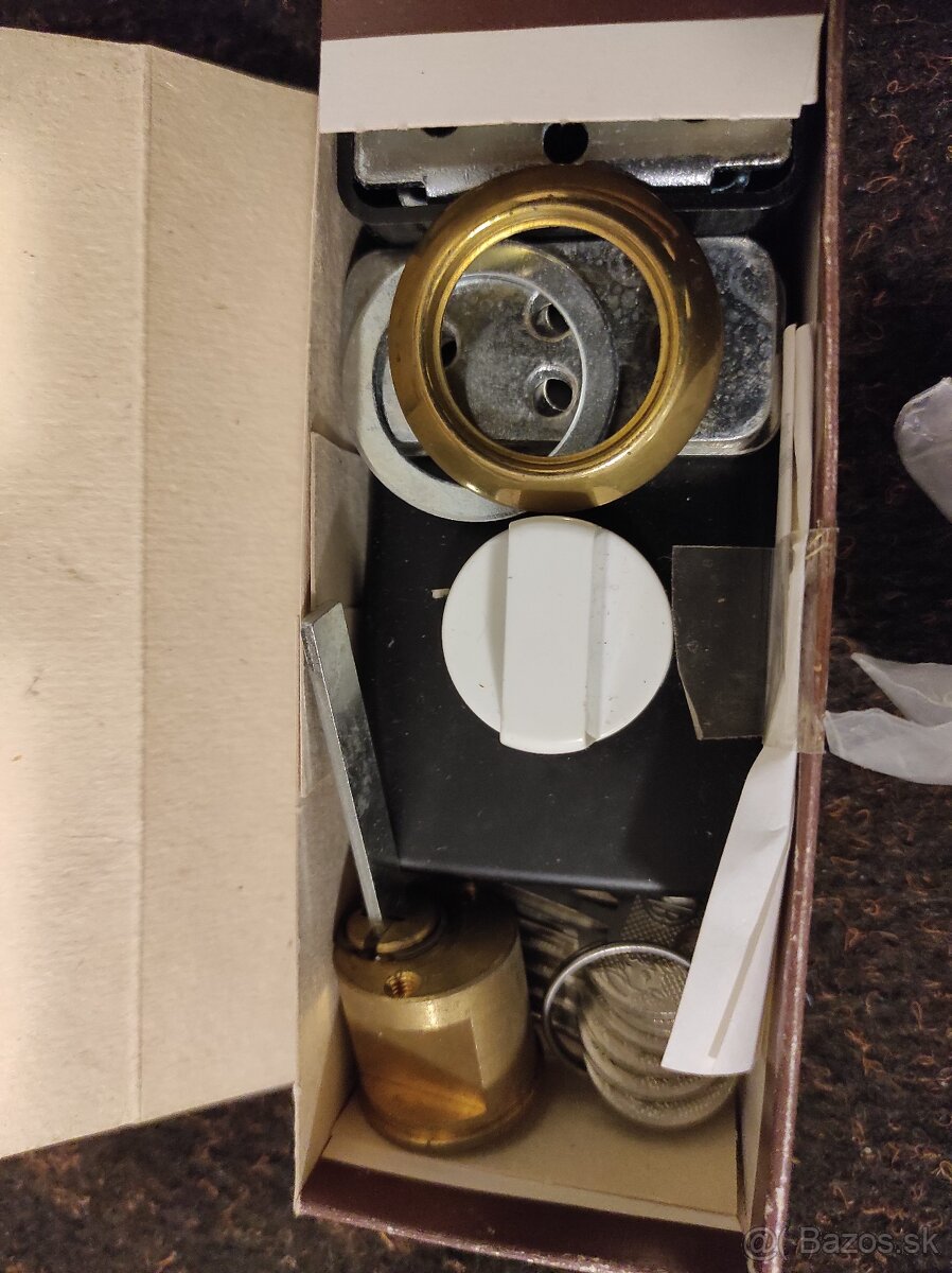 zámok vrchný stavebný FAB 1572 - 2