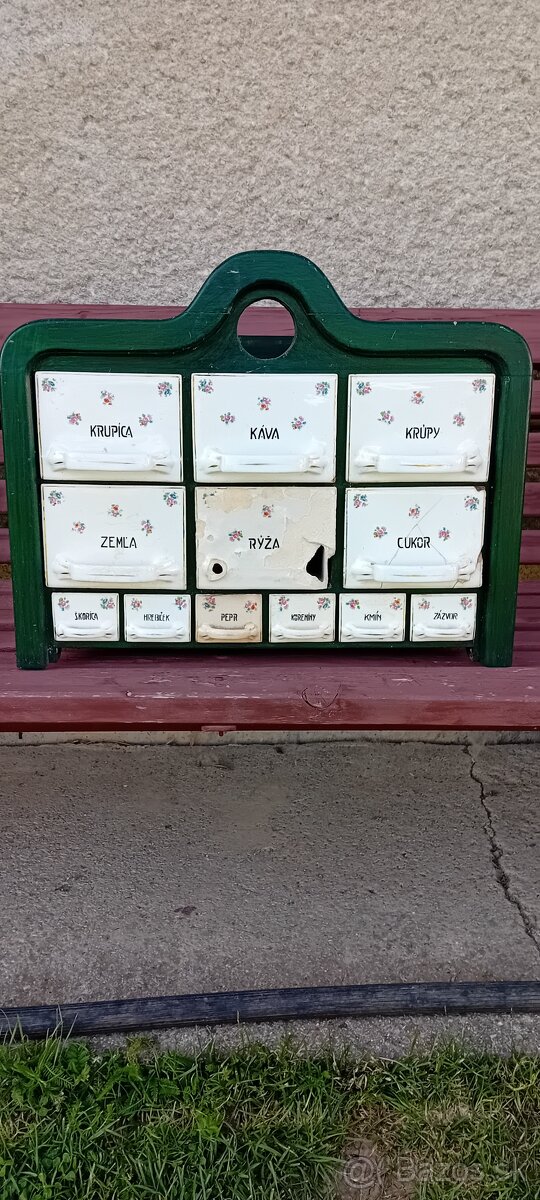 Políčka na koreniny - 2