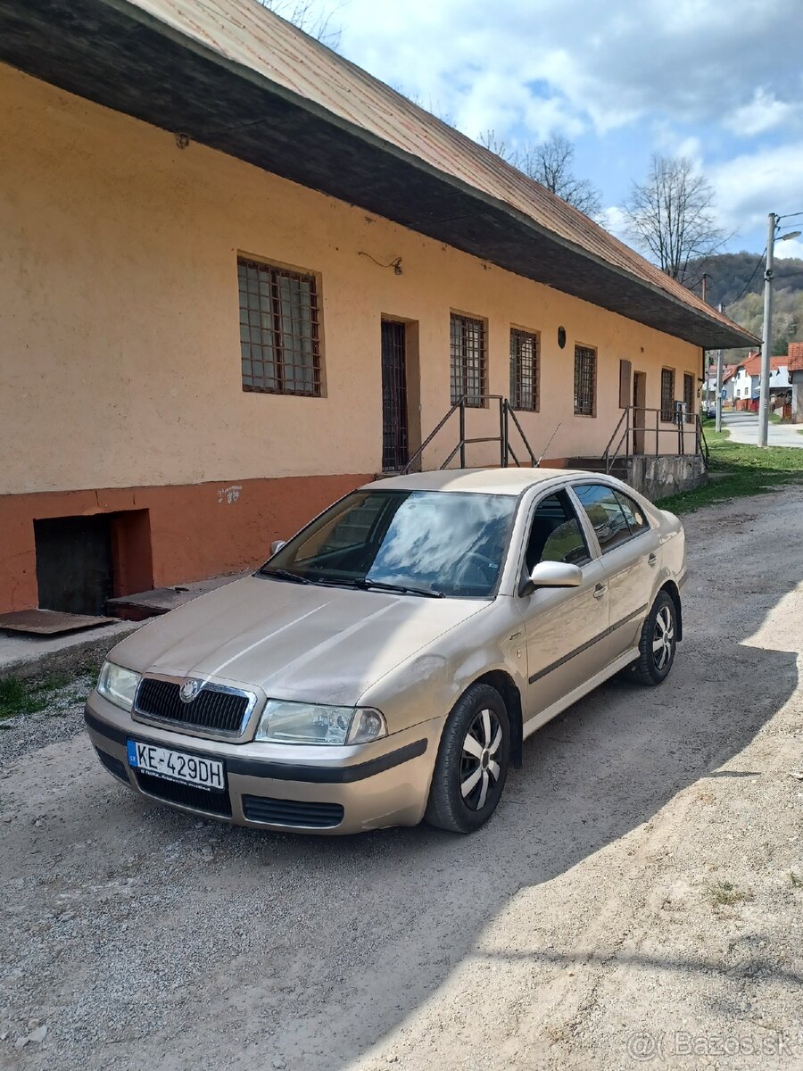 Škoda Octavia 1.6i 74kw - 2