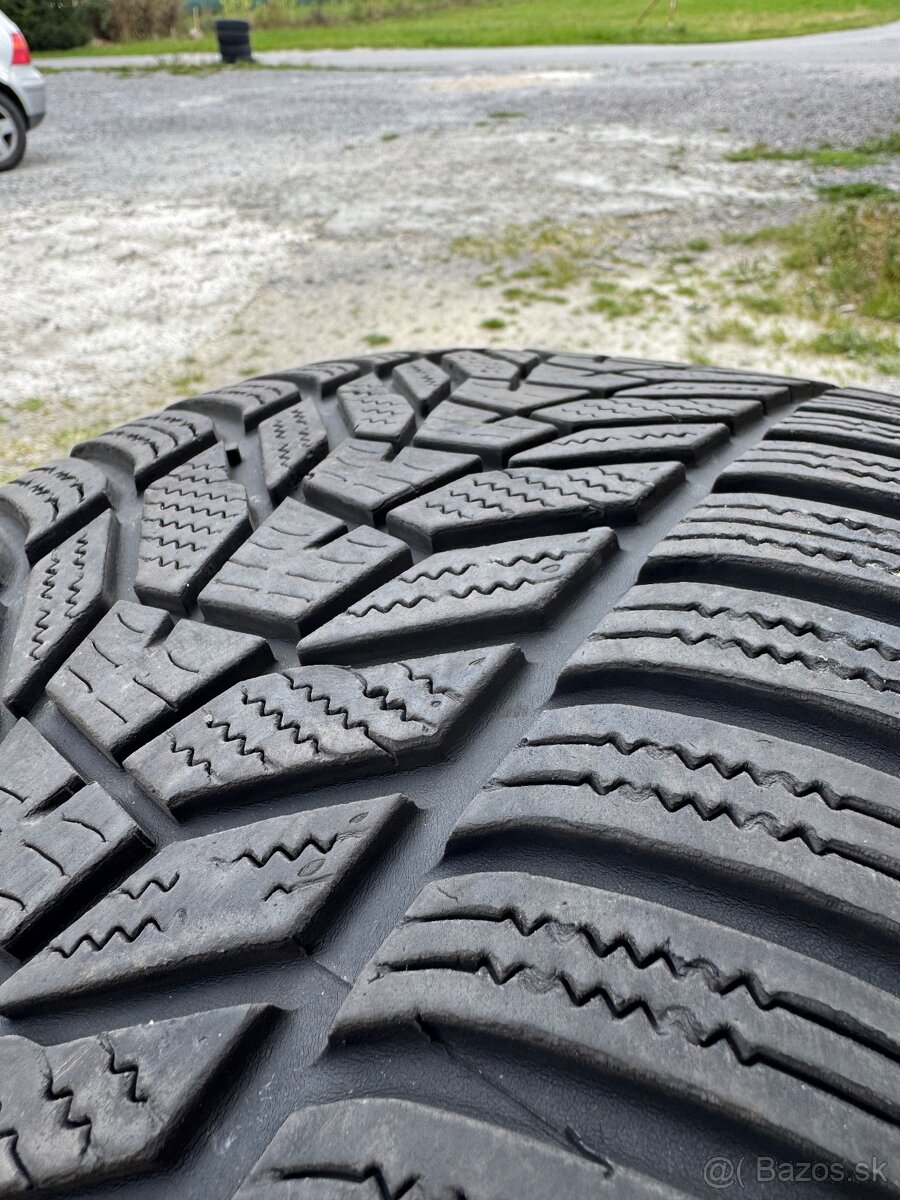 Zimné pneumatiky 255/40 R20 Hankook - 2
