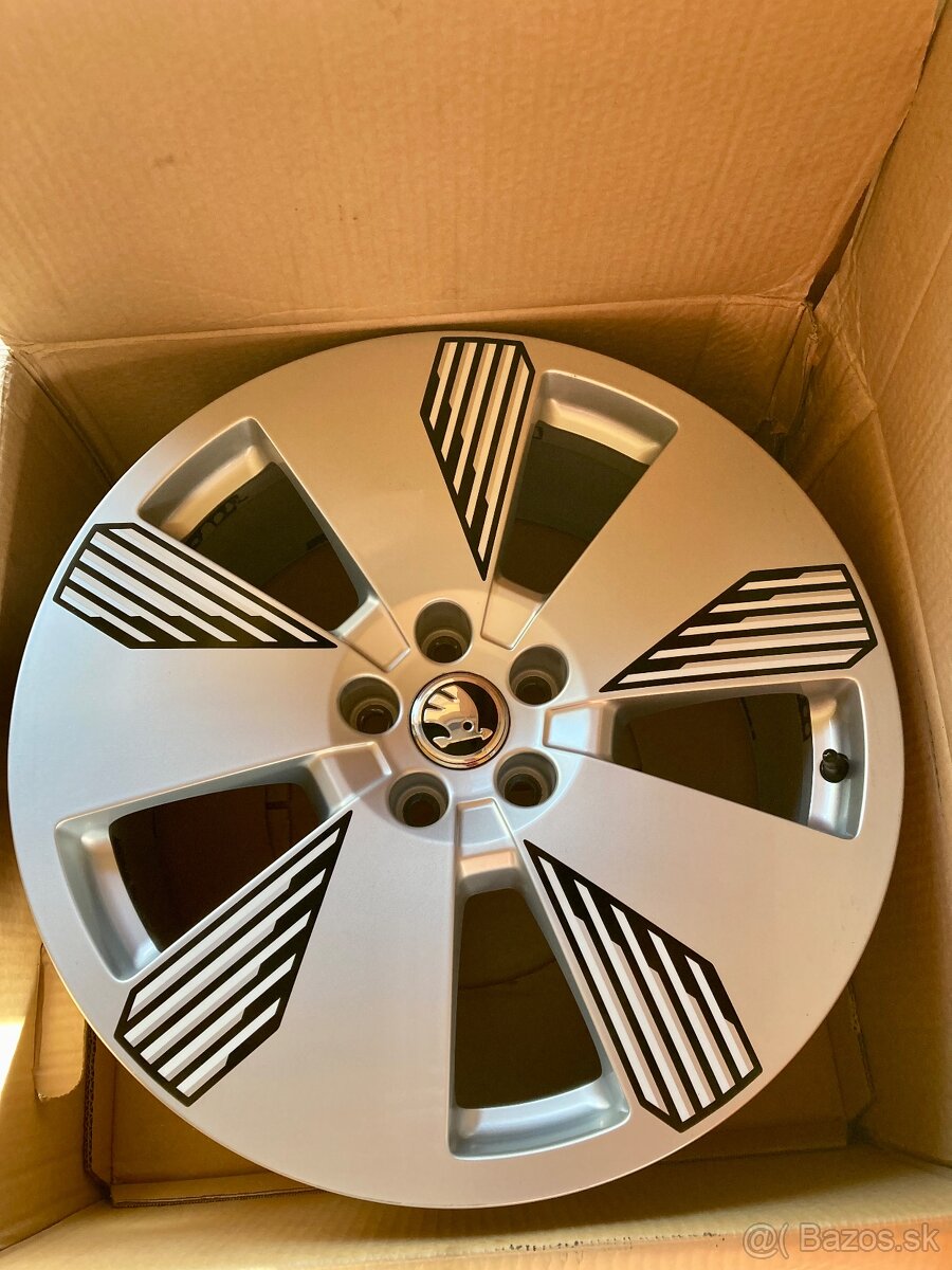 Alu disky org AUDI 5x112 8,5J ET36 R19 - 2