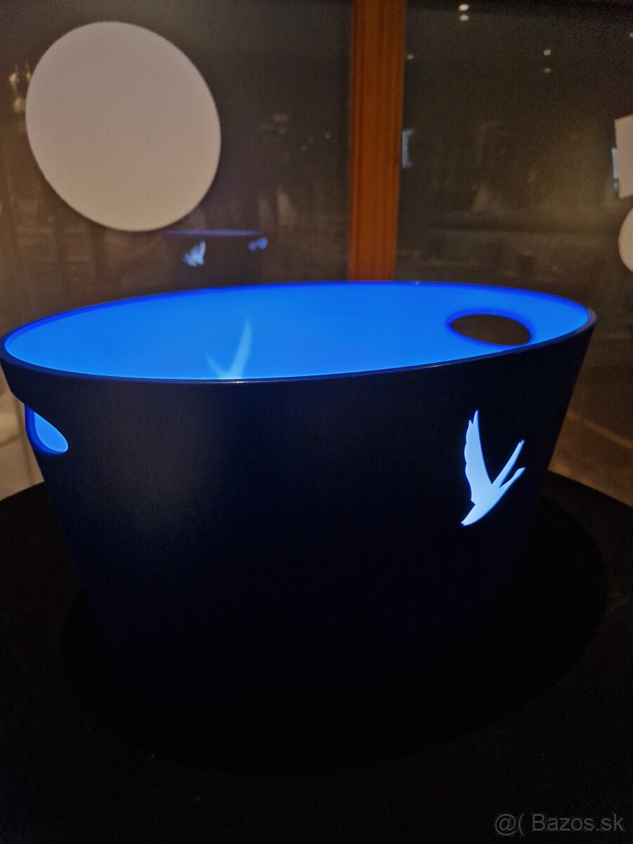 Predám nový XL ice bucket GREY GOOSE - 2