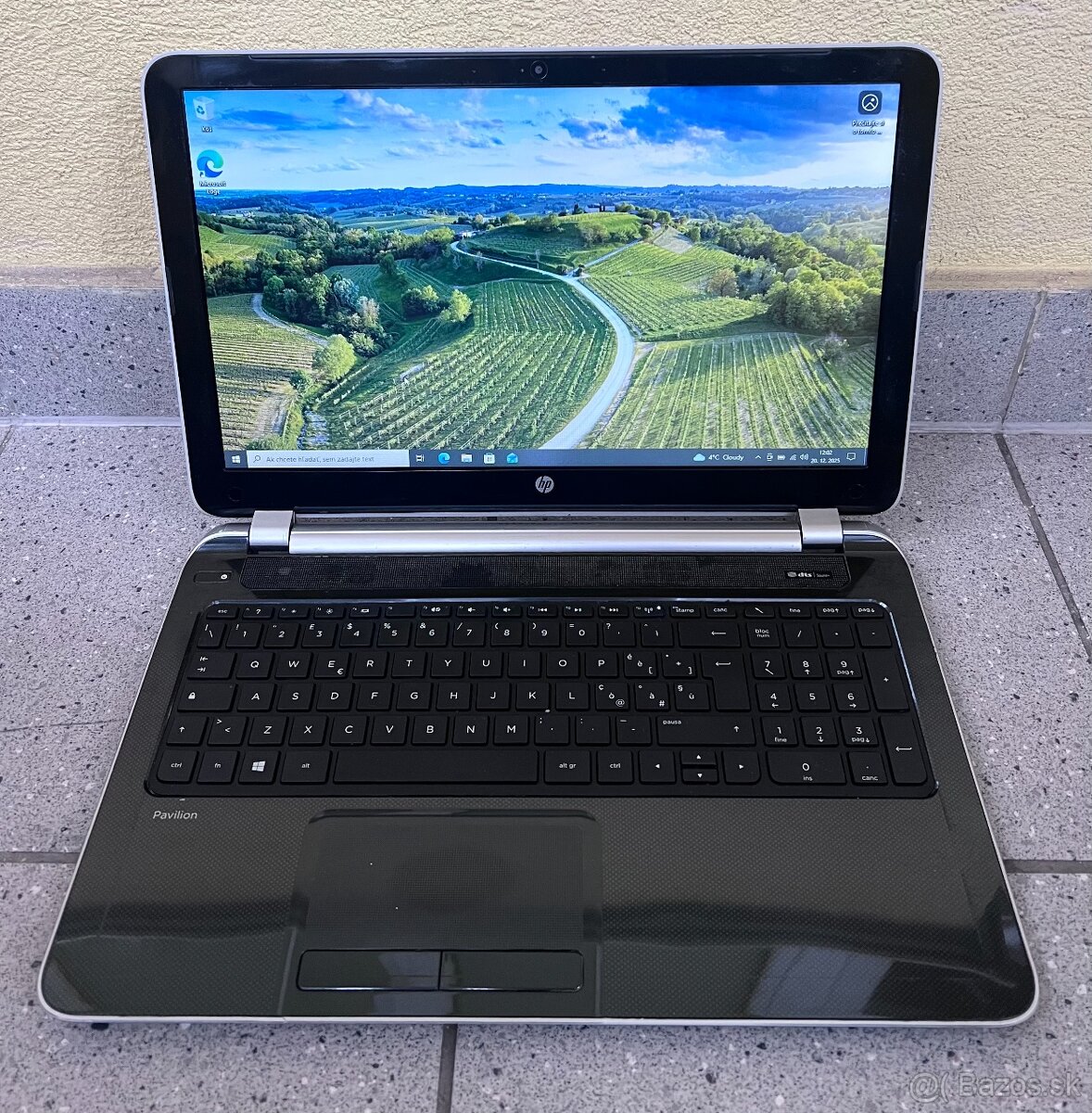 HP Pavilion / Celeron 1007U / 8GB RAM / 120GB SSD / 15.6" - 2