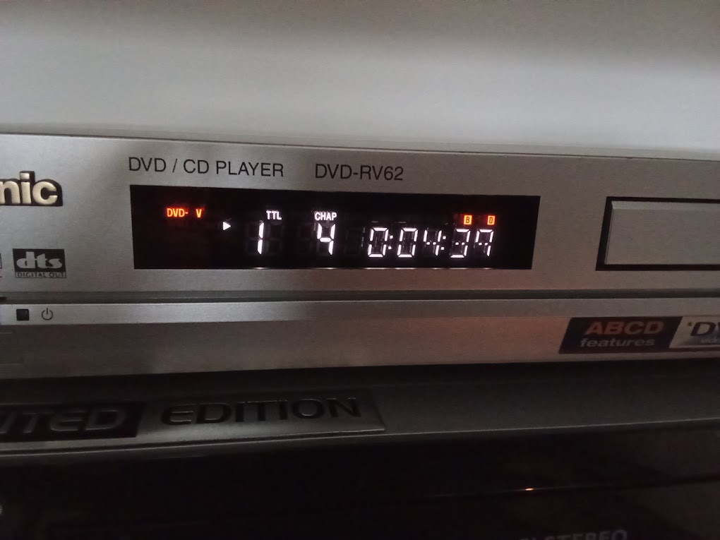 Panasonic DVD-RV62 - 2