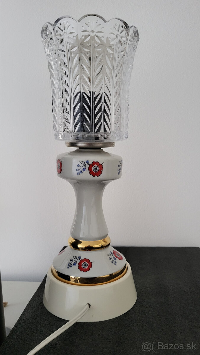 Predam starozitnu vintage (retro) stolnu lampu. - 2