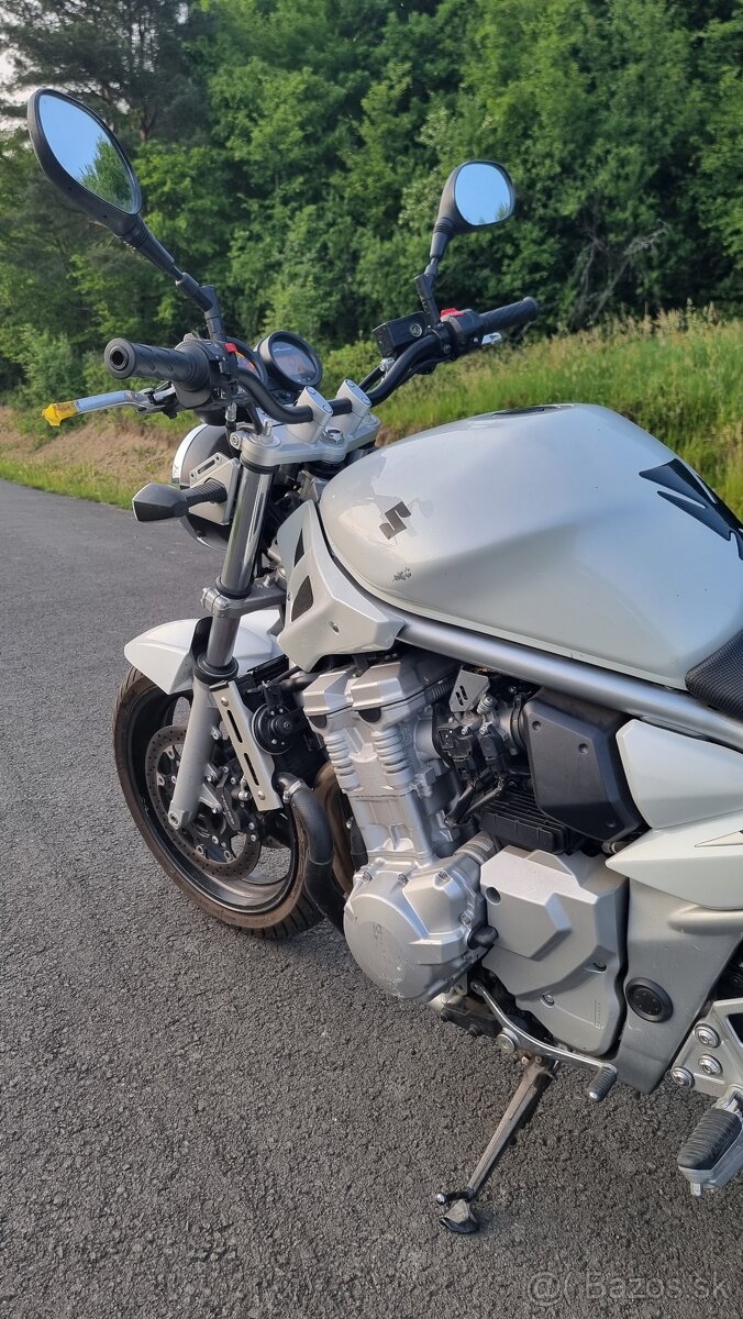 Suzuki Bandit 650 GSF - 2