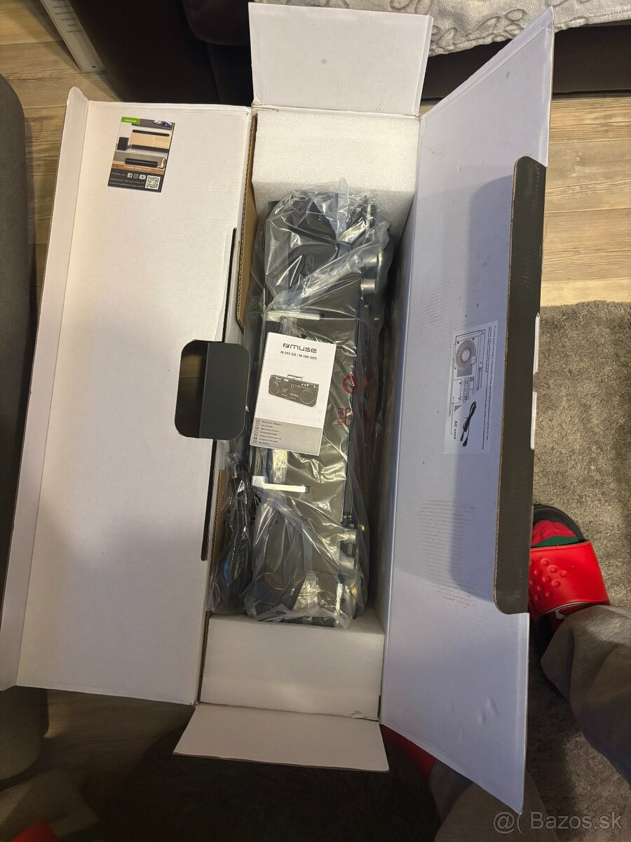 Predám Rádiomagnetofón s CD MUSE M-380GB - 2