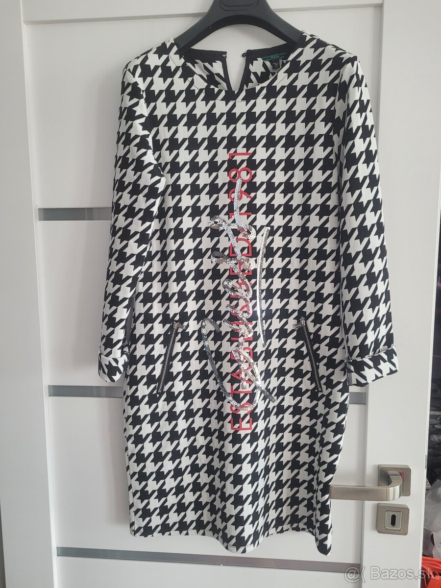 NOVE damske saty GUESS - 2