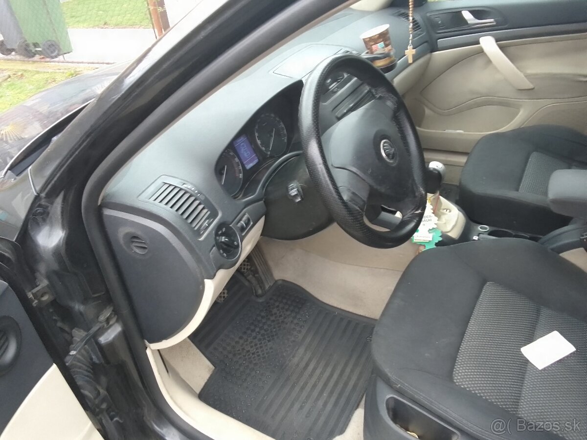 Predám škodu Octaviu combi 2 čierna met.1.9.tdi - 2