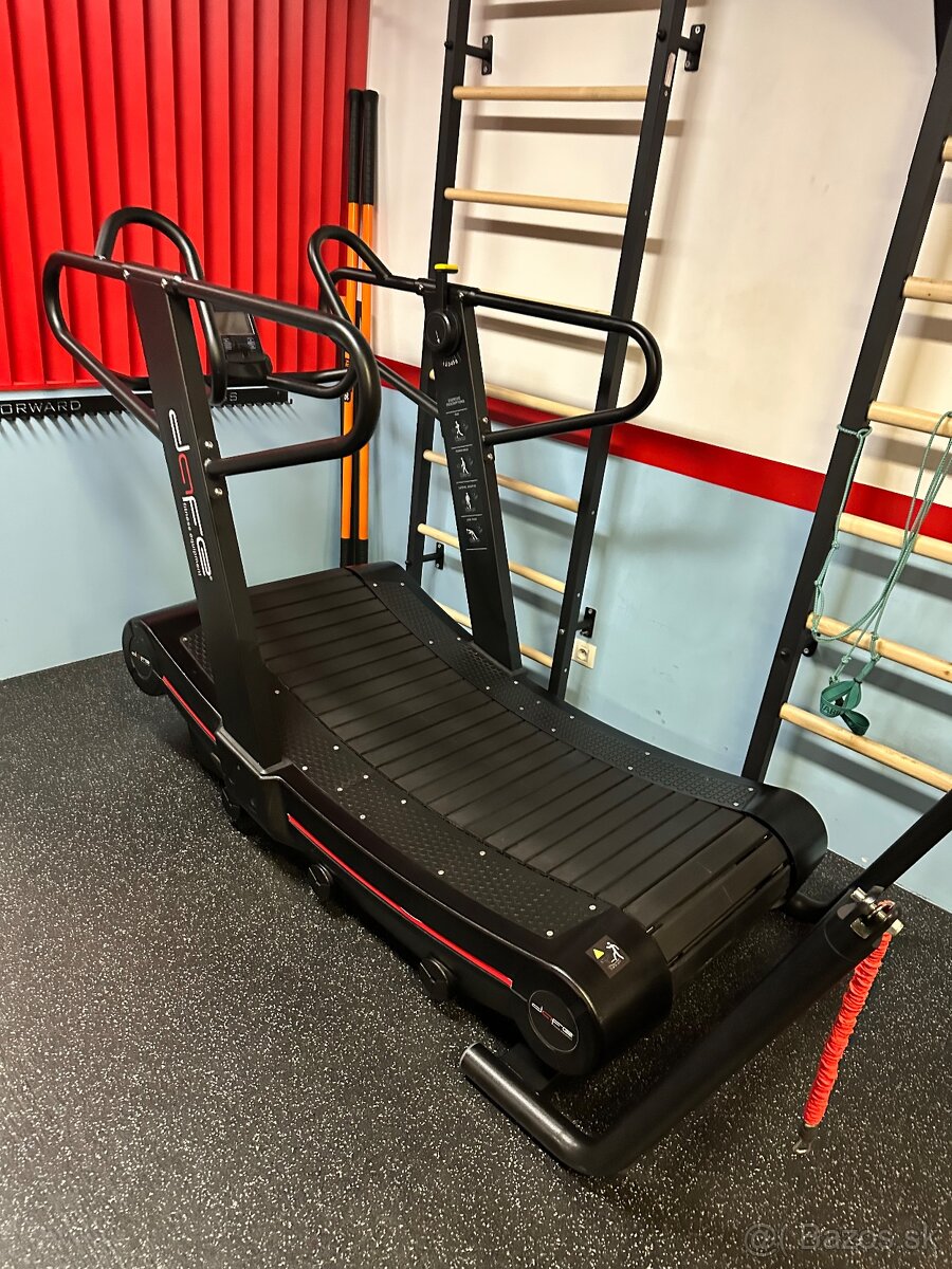 AthlereRun - Bežiaci pás so samopohonom - 2