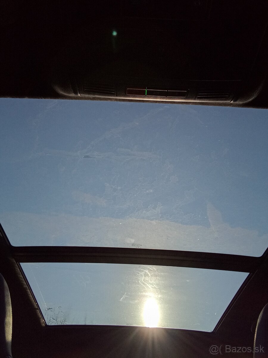 Predám Škoda Superb 3 combi ročník 2022 DSG - 2