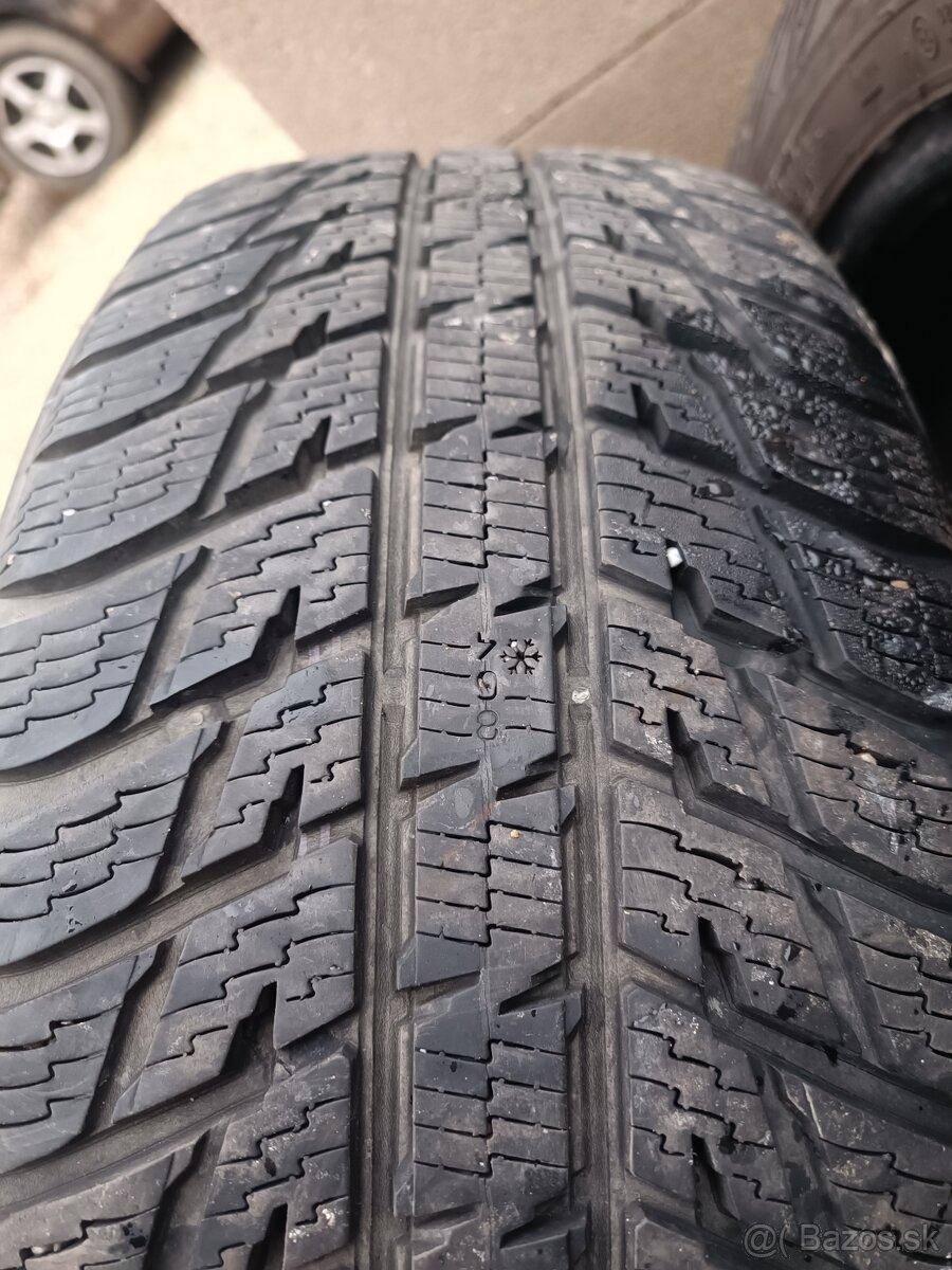 225/60 R17 - 2
