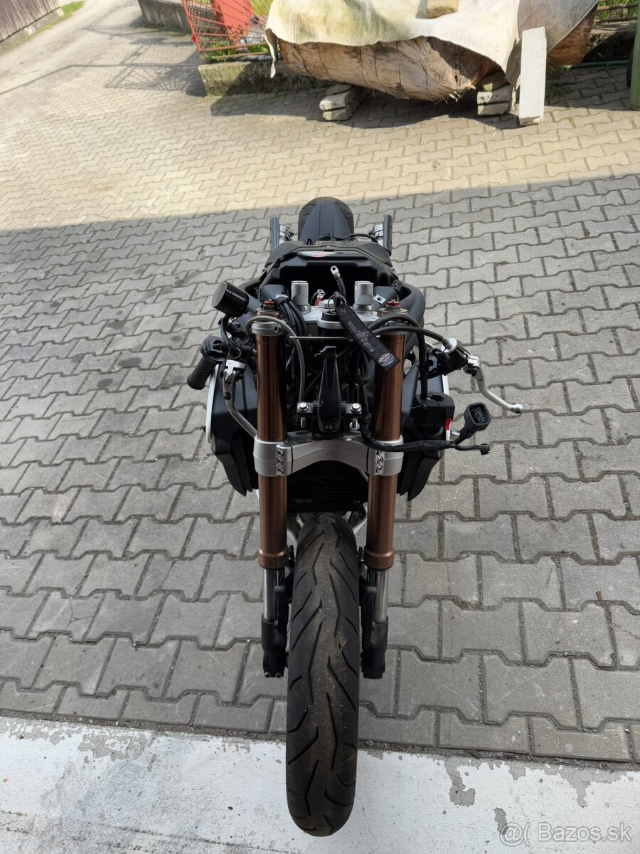 PADNUTÝ Triumph speed triple 1050 - 2
