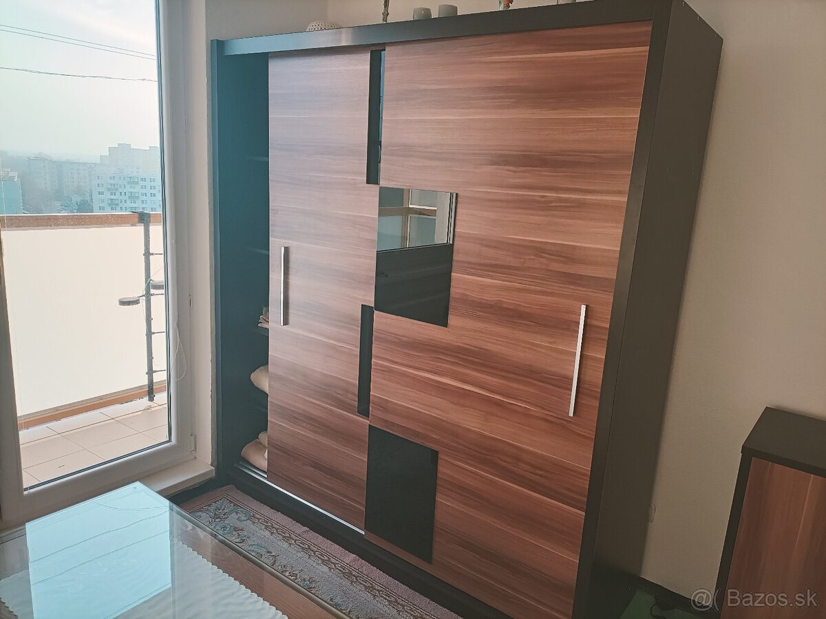 Dam do prenájmu garsónku - 2