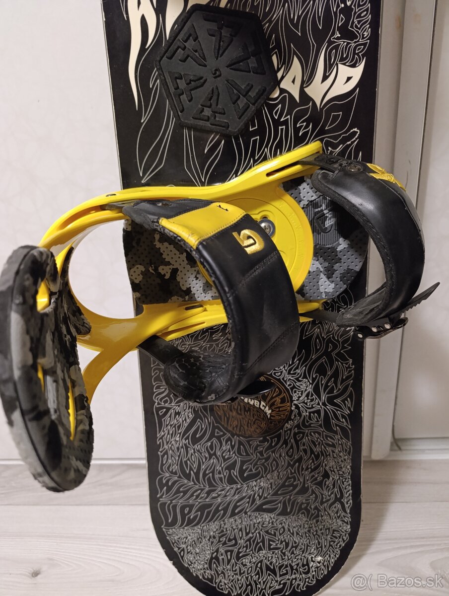 Snowboard 148cm+viazanie - 2