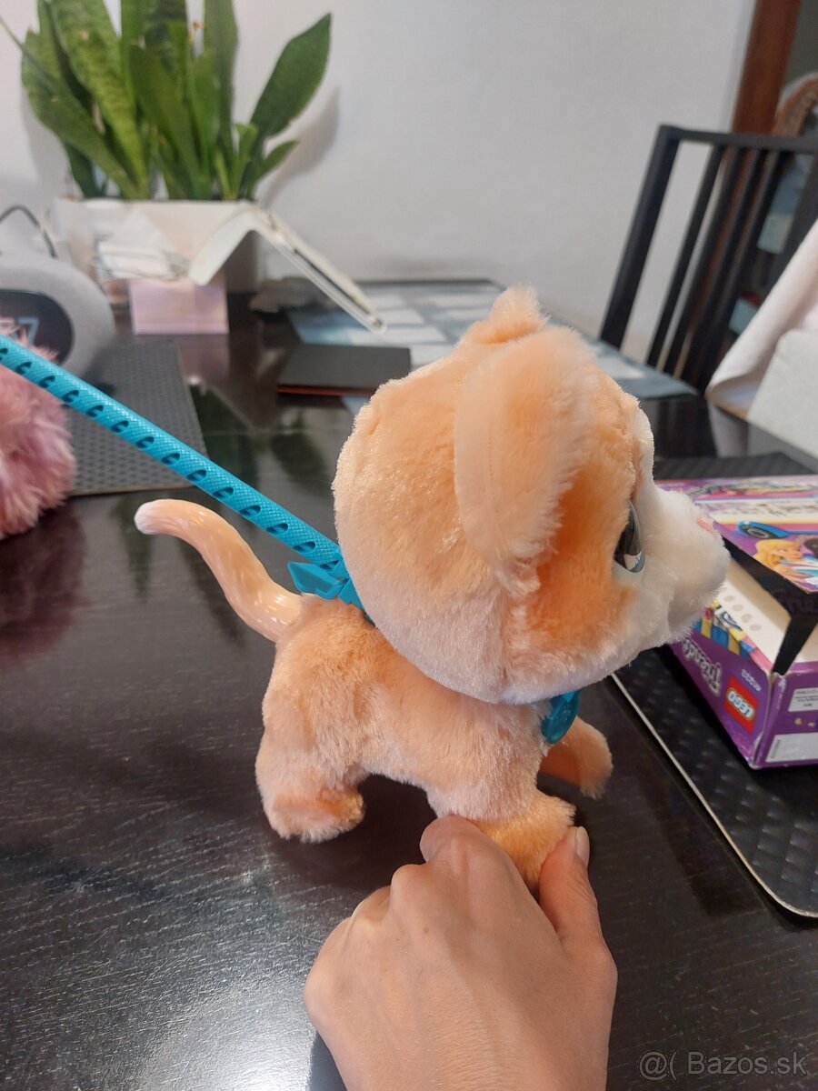 Macicka na voditku fur real - 2