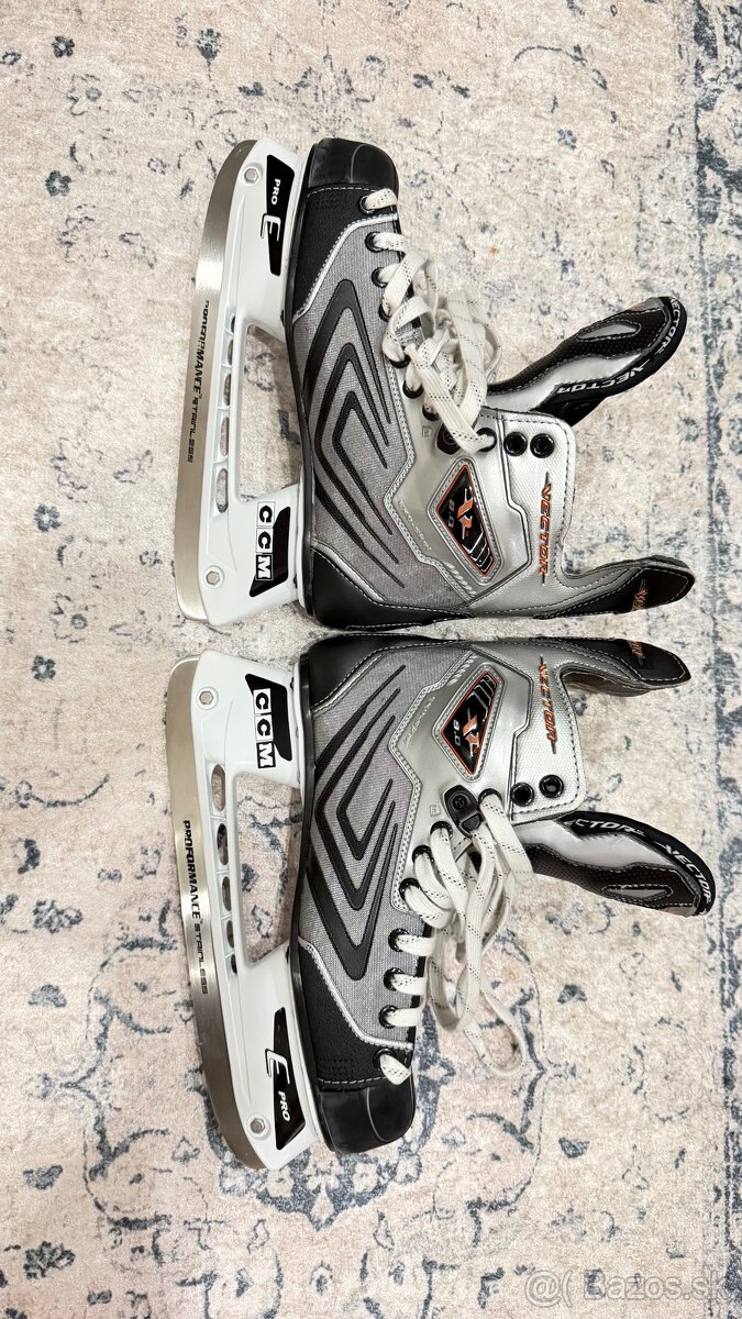 ✅ LEGENDÁRNE KORČULE - CCM VECTOR 8.0 - 7,5 D ✅ - 2