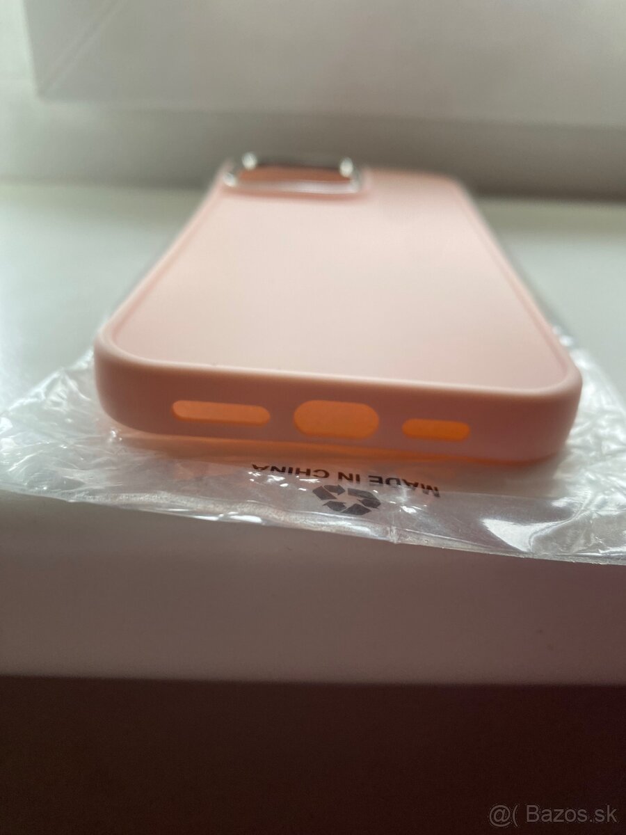 Ružový silikonový obal na iPhone 16 pro max - 2