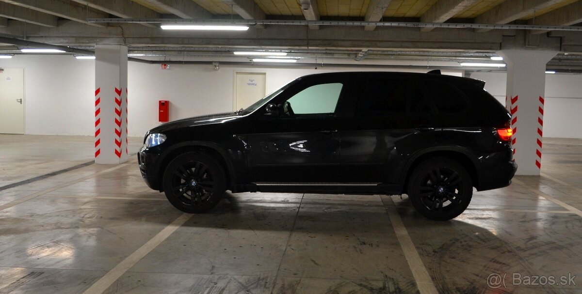 Predám / vymením BMW X5 E70 3.0si 200kw - - 2