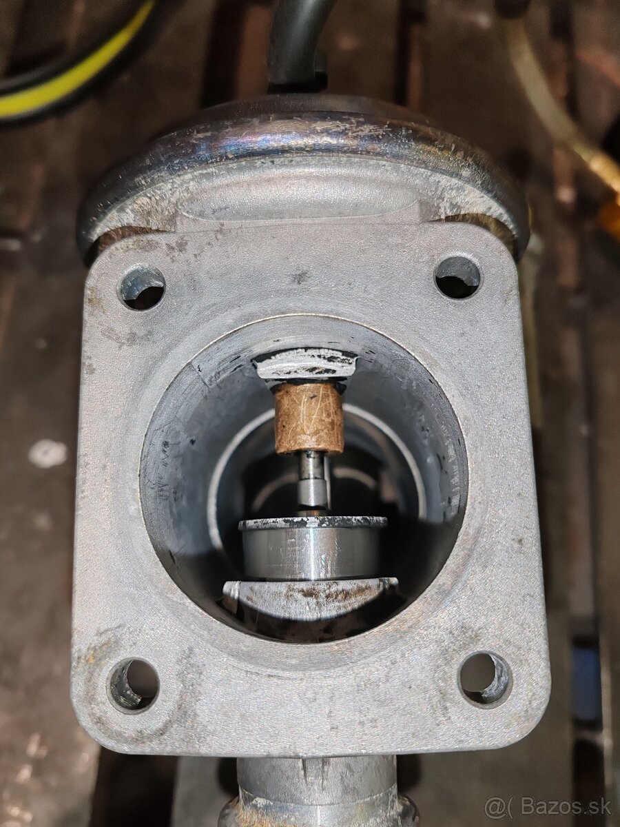 EGR + škrtiaca klapka BMW 118d - 2