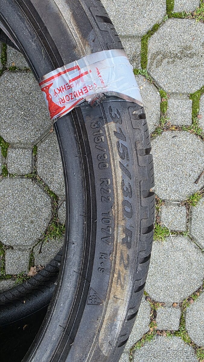 PIRELLI Winter SCORPION 315/30R22 104V - 2