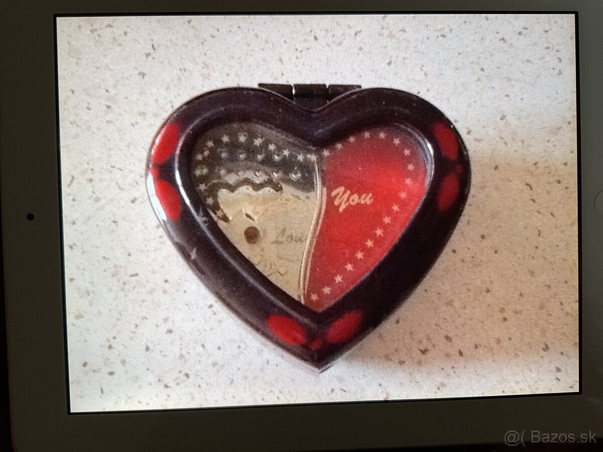 Malá srdiečková šperkovnica - 2