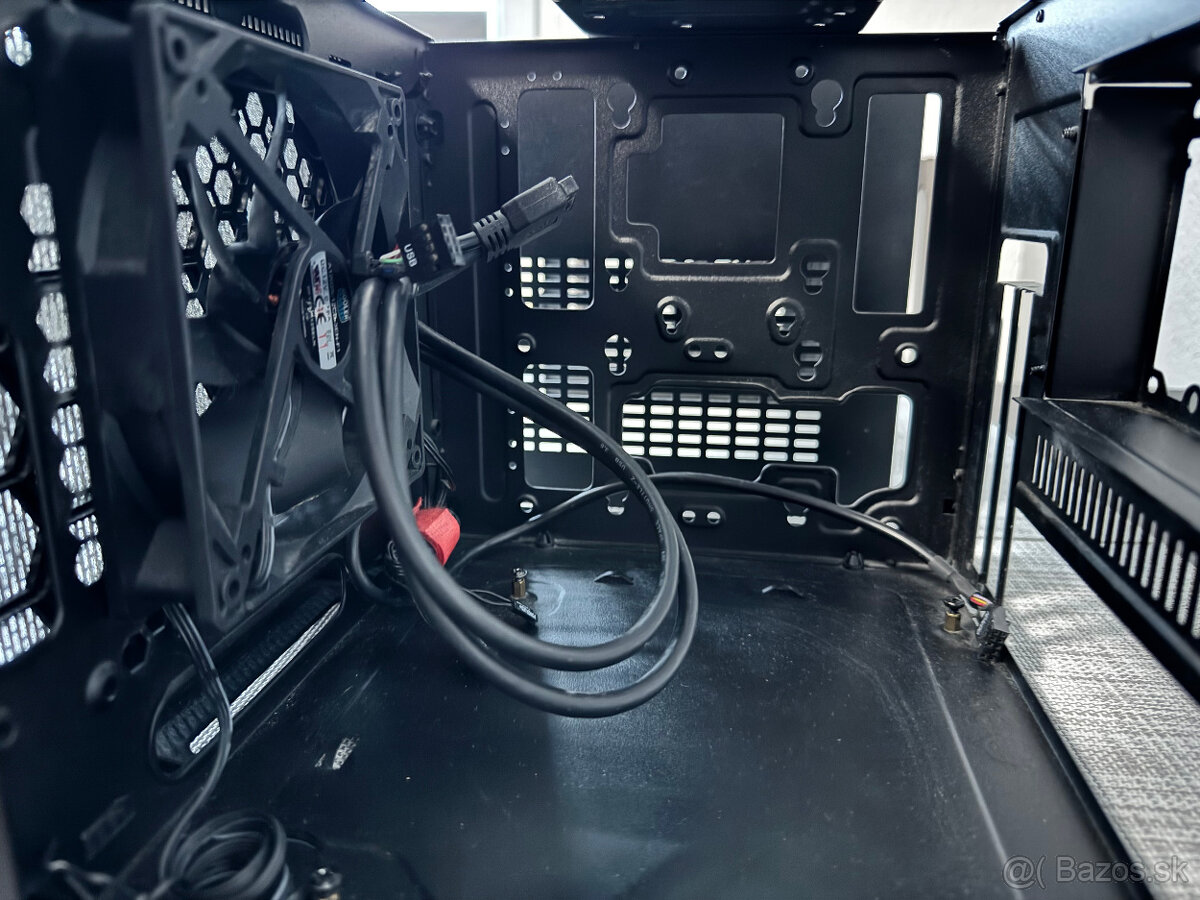 PC skrinka Cooler Master Elite - 2