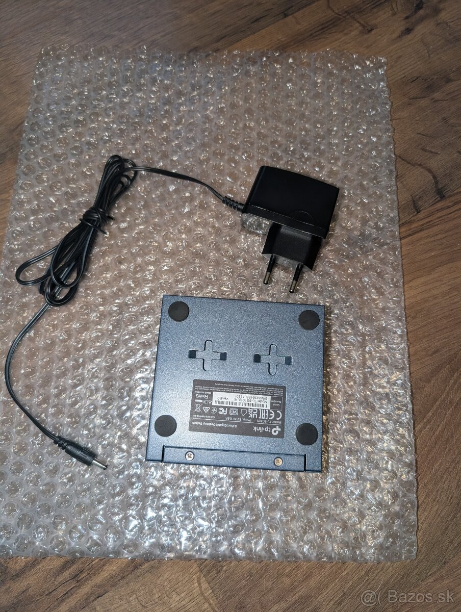 TP-Link TL-SG105 (UN) – 5-portový Gigabit switch - 2