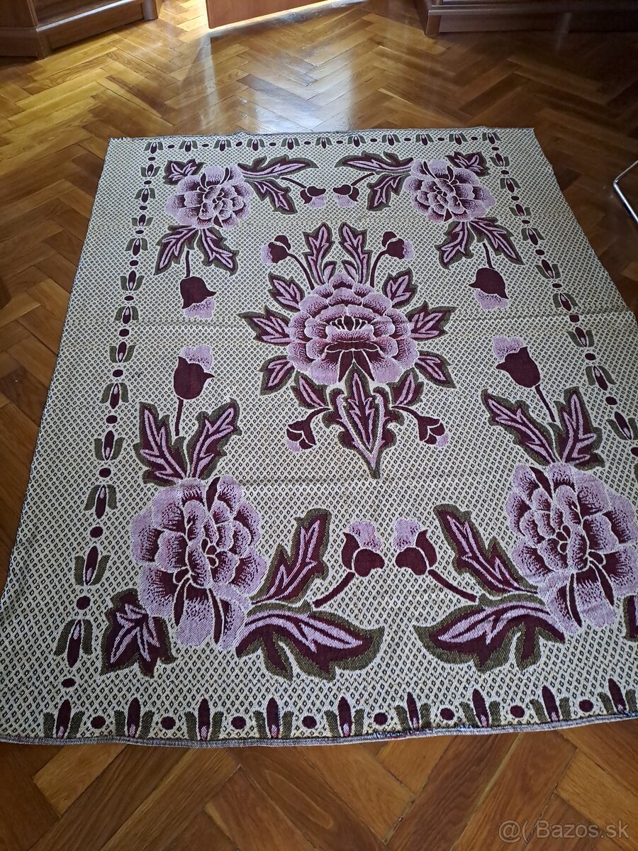 Stará priktývka na posteľ - 2