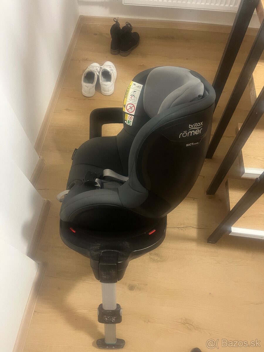 Britax Römer Dualfix 360 - 2