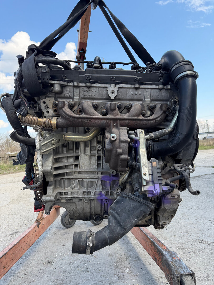 -----VOLVO 2.4 D5----- - 2