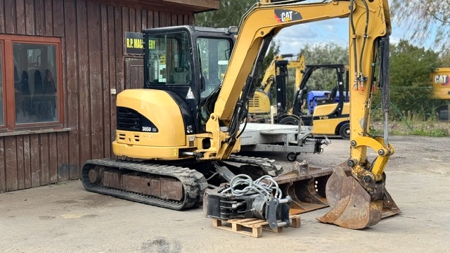 Pásový bagr CAT 305D CR - 2