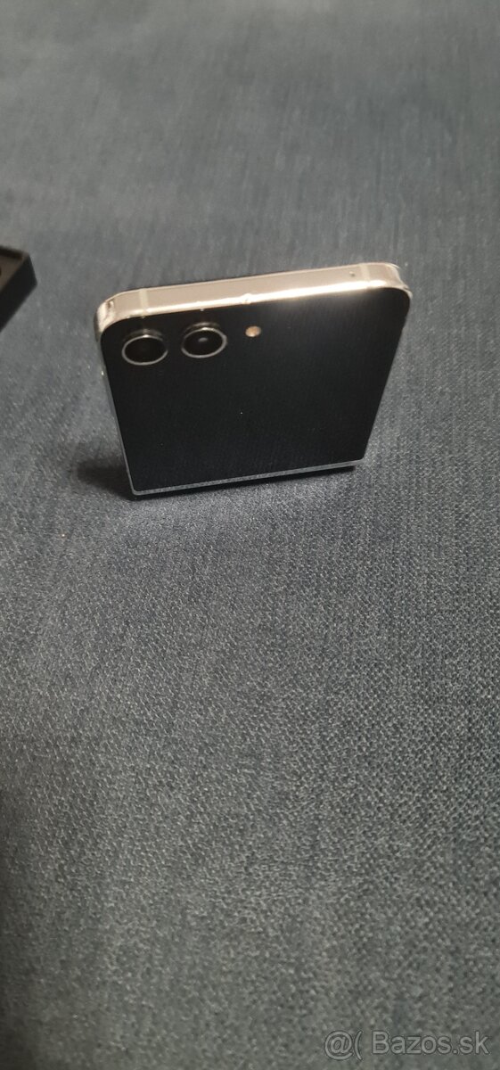 GALAXY Z flip 5 - 2