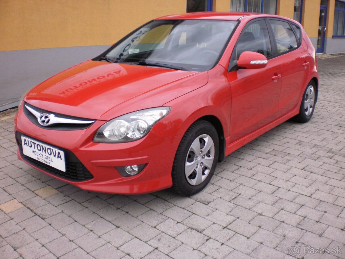 Hyundai i30 1,4i 80kW M5 r.2011 LPG - 2