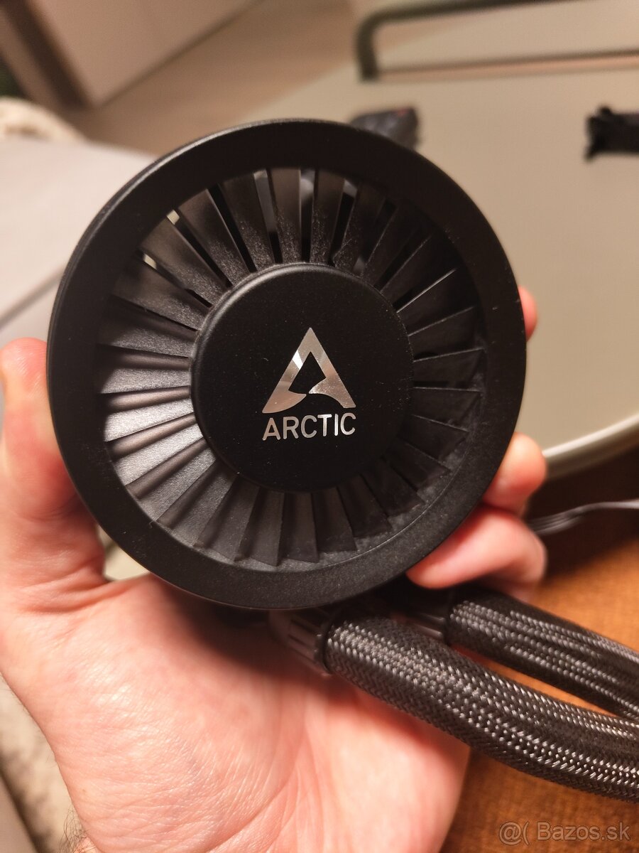 ARCTIC Liquid Freezer III 240 Black - 2