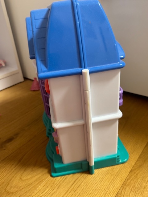 Modry domcek (pre dievcata)+postavicky - 2