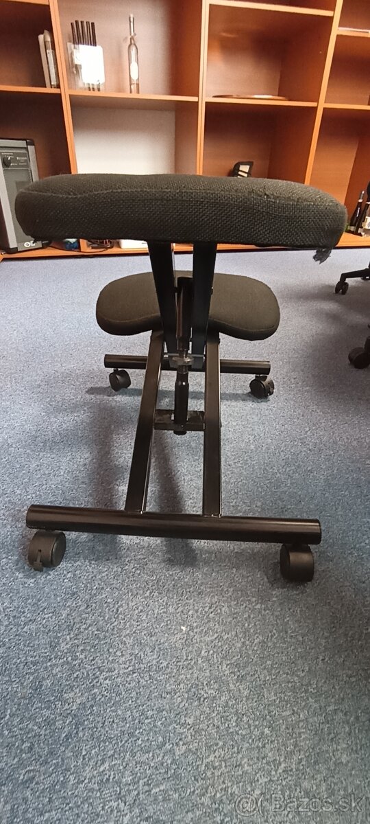 Kľačacia stolička do kancelárie - 2