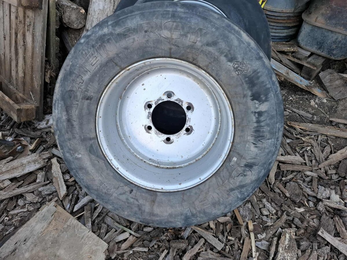Predam pneumatiky s diskami rozmer 445/45 R19,5, - 2