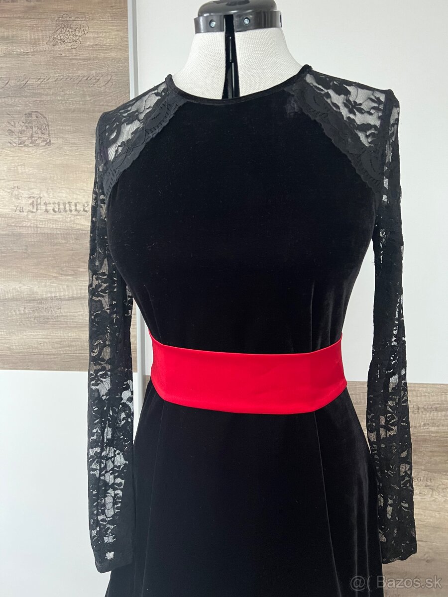 Čierne šaty veľkosť M a topánky - 2
