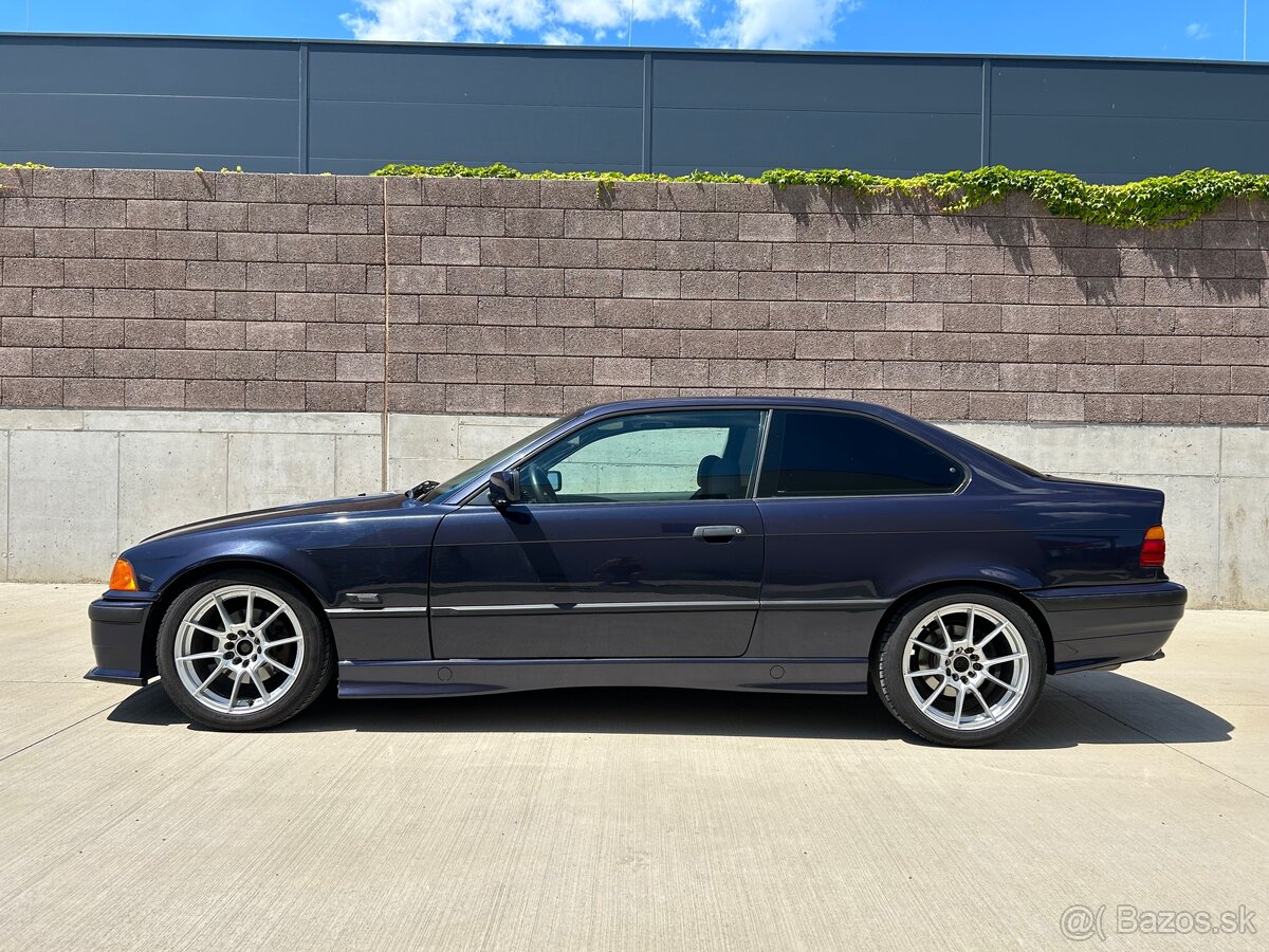 BMW E36 320i - 2