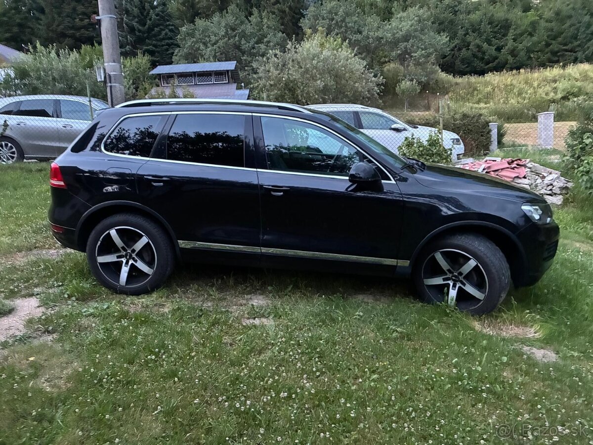 Volkswagen Touareg - 2
