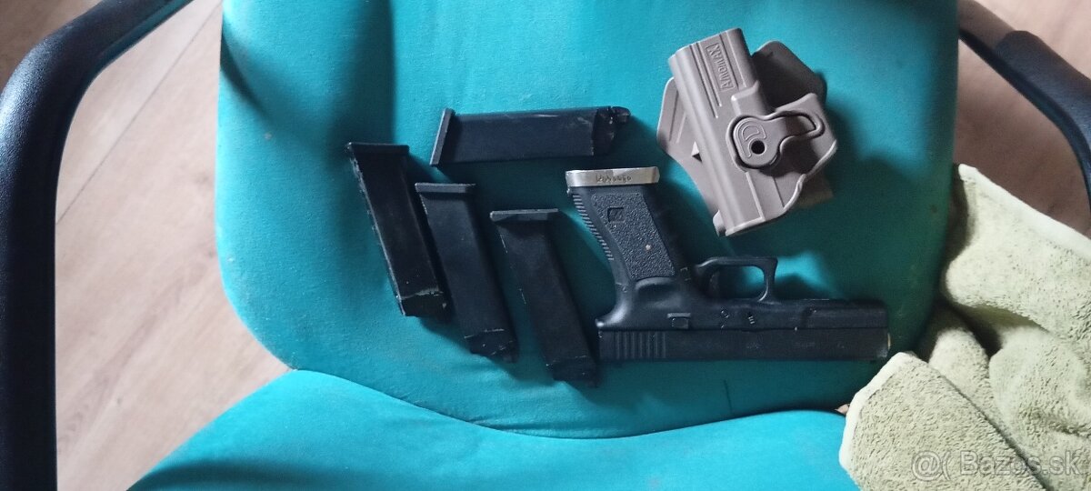 Mk12 (DMR), Glock 17WE - 2