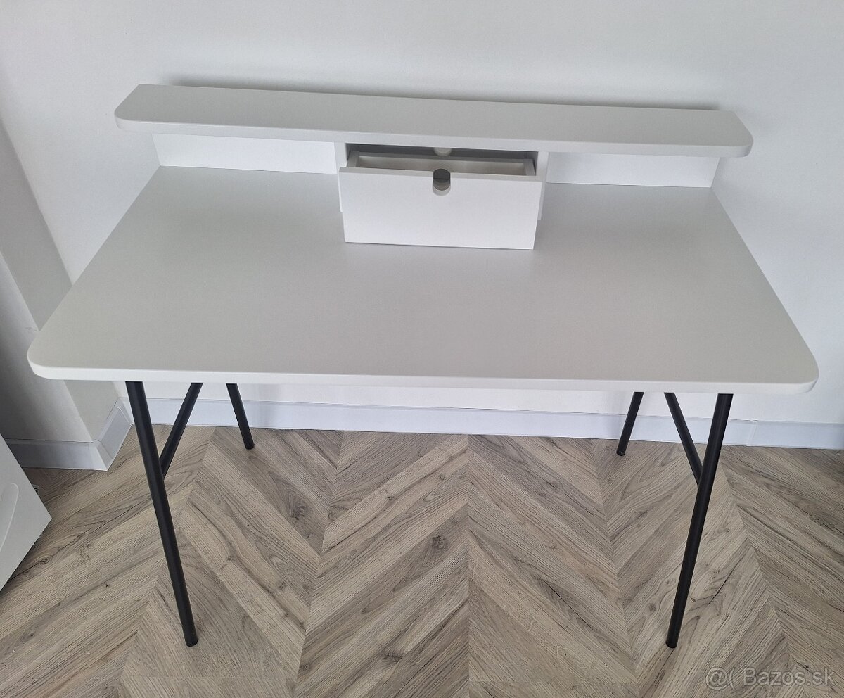 Kancelársky stôl Pascal so zásuvkou v bielej farbe s čiernym - 2