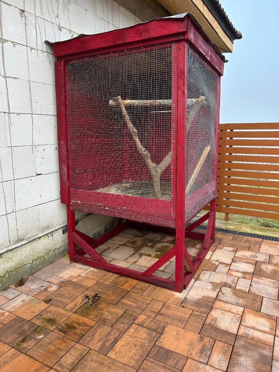 Voliéra pre papagáje - 2