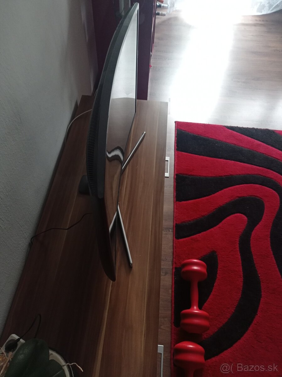 Samsung UE40KU6172 - 2